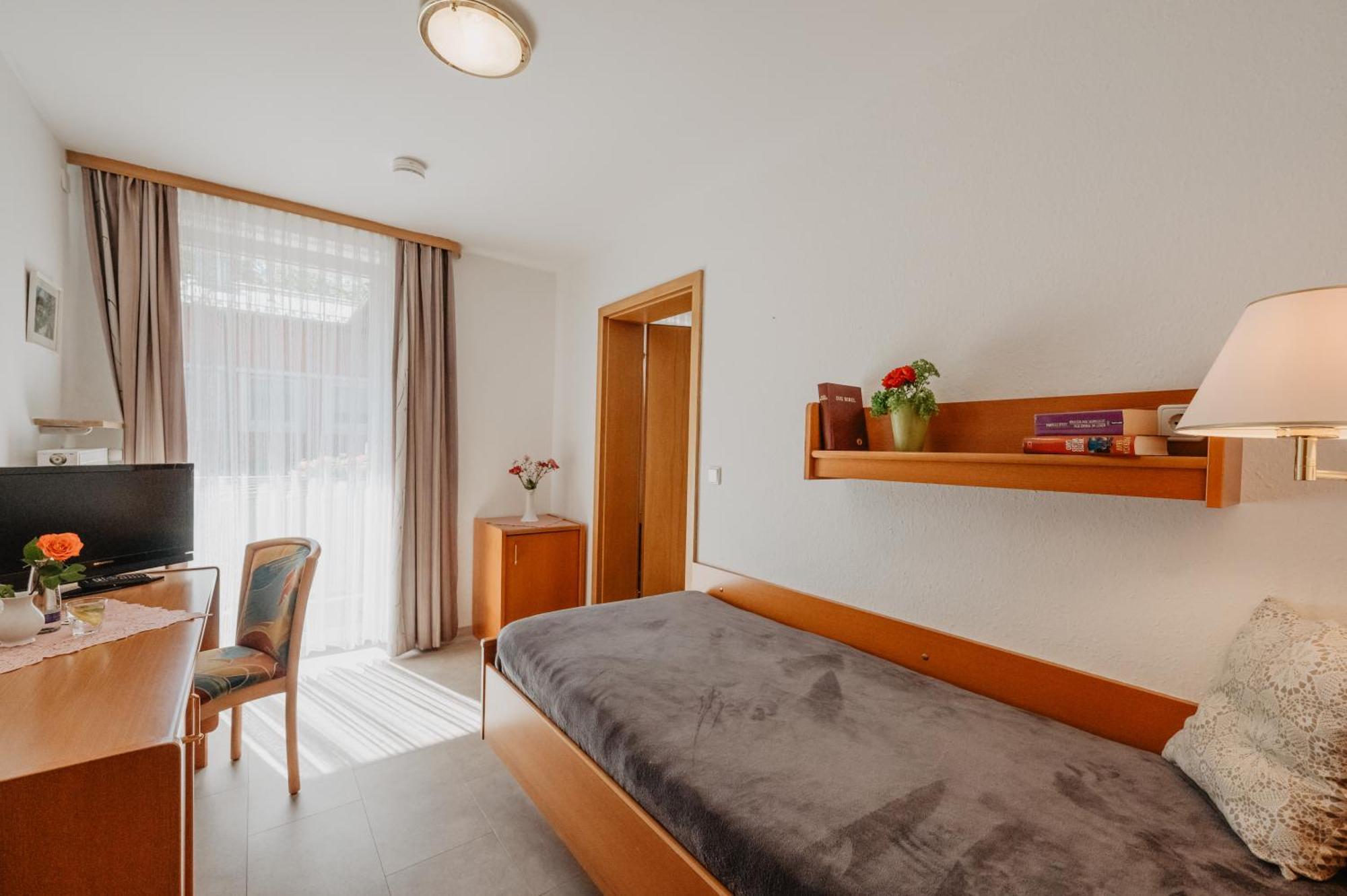Haus Hildegard Hotel Bad Füssing Екстериор снимка
